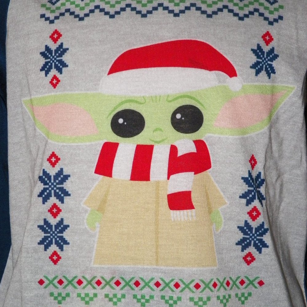 CLEARANCE Yoda Christmas Pajama Set - Picture 4 of 12